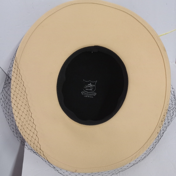 Vintage DoeSkin Veiled Hat 100% Wool Rhinestones 1/2 Moon, Felt  Embellishments - Picture 2 of 6